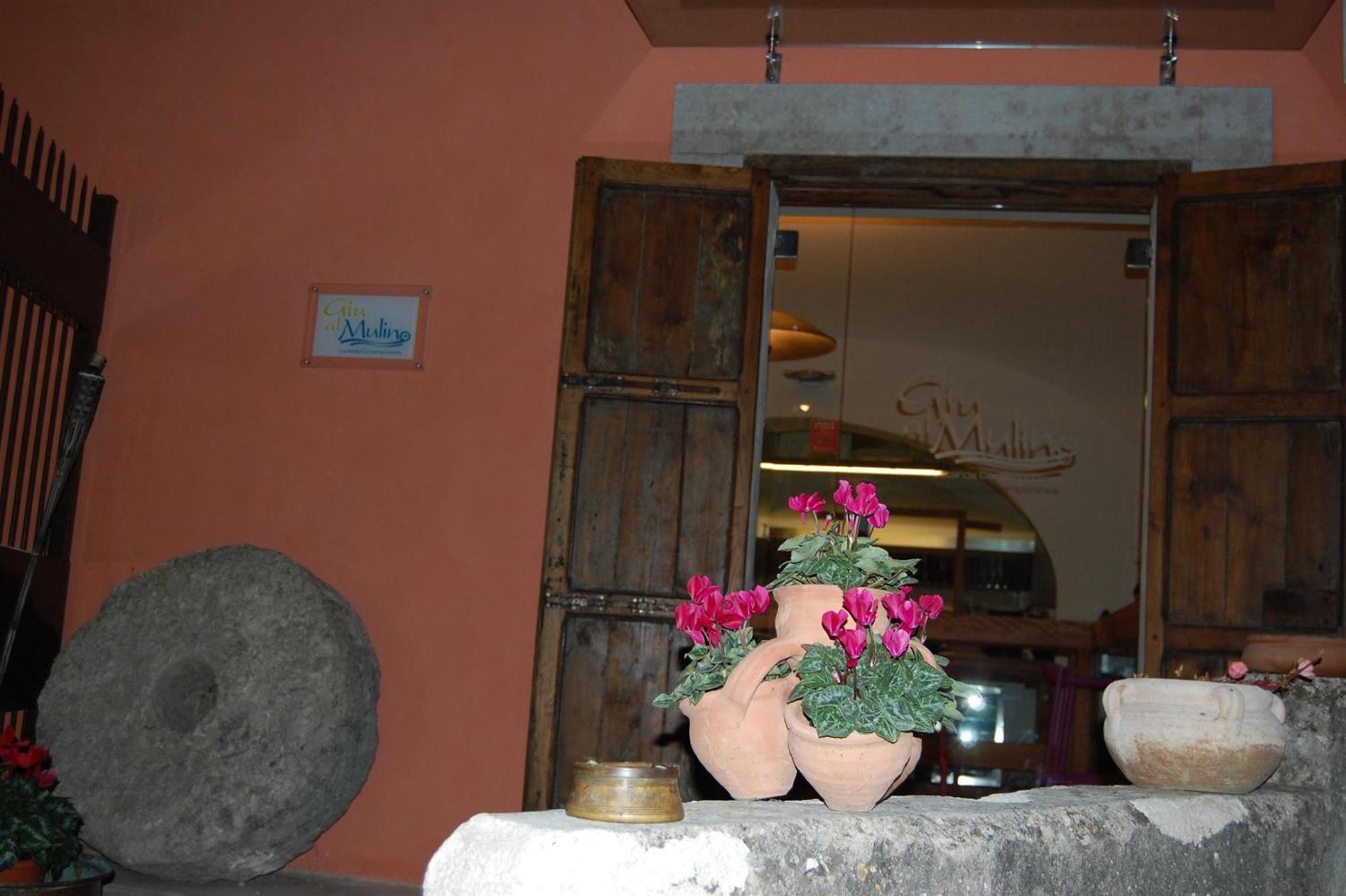 Gasthaus Giu Al Mulino Pontecagnano Faiano Exterior foto
