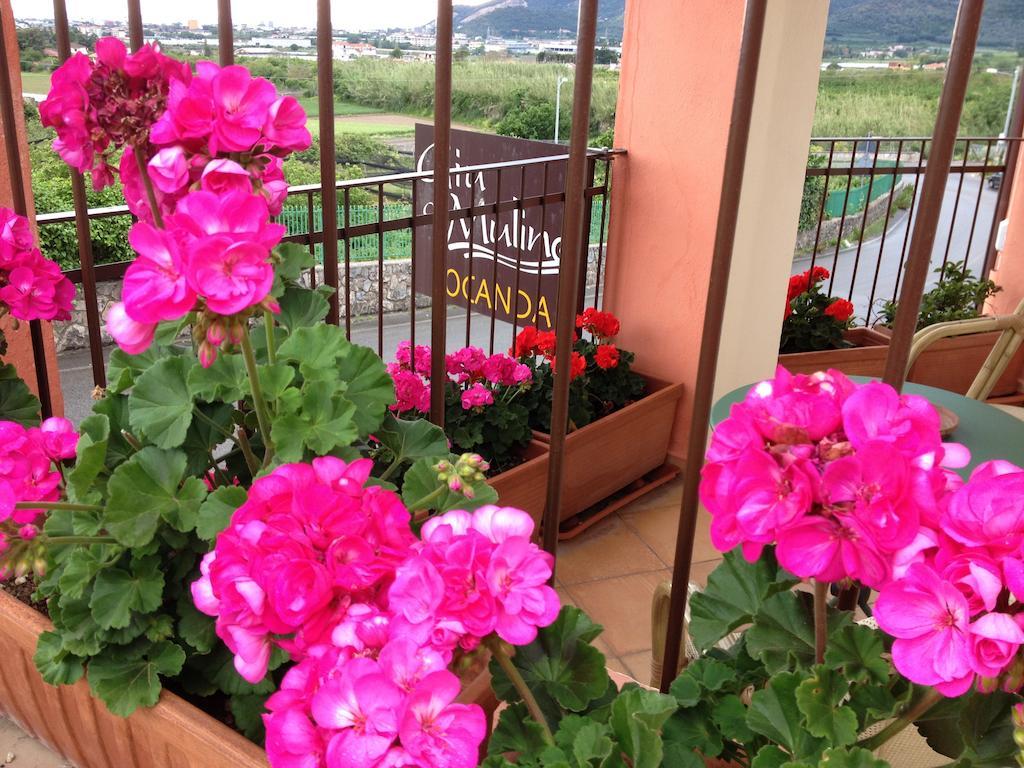 Gasthaus Giu Al Mulino Pontecagnano Faiano Exterior foto